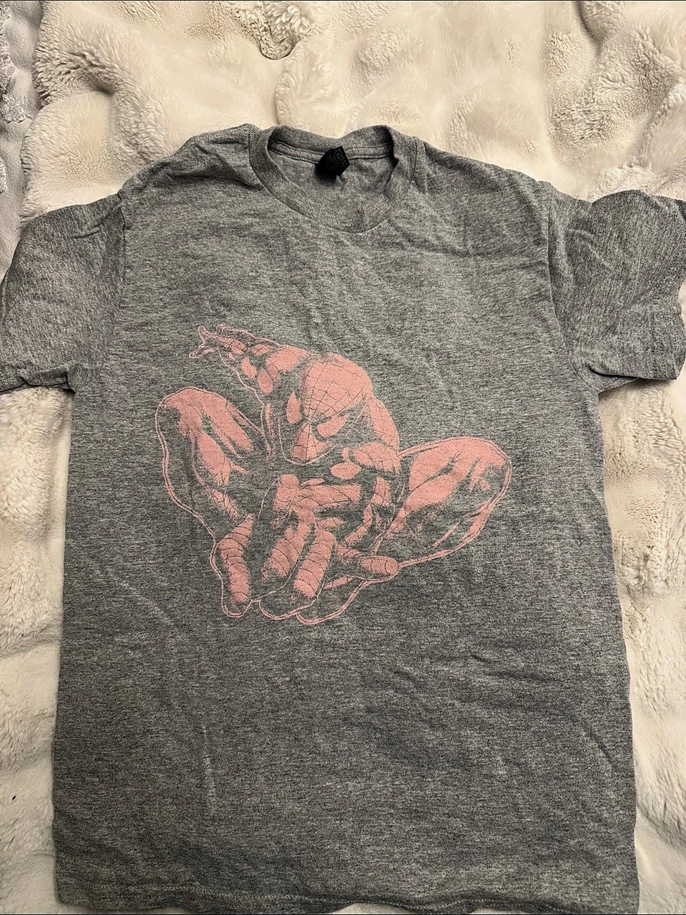 Gildan Heavy Cotton Spider-Man Graphic Tee Gray & Pink Small
